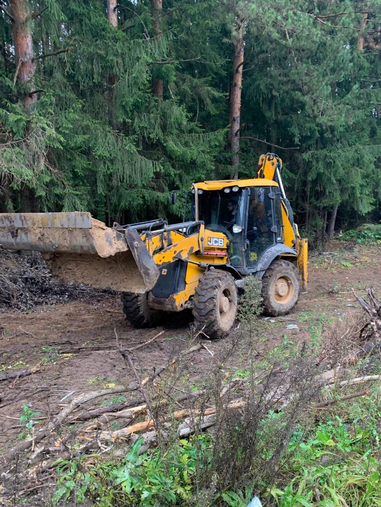 Уборка снега, рытье котлованов трактором в Боровске